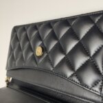 Chanel Quilted Lambskin CC Crossbody (Шанель) — фото 24