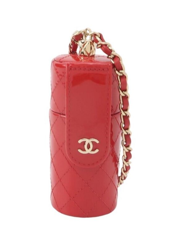 Chanel Quilted Patent CC Shoulder Bag (Шанель)