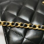 Chanel Quilted Lambskin CC Crossbody (Шанель) — фото 10