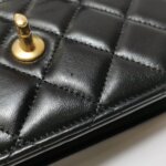 Chanel Quilted Lambskin CC Crossbody (Шанель) — фото 20