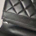 Chanel Quilted Lambskin CC Crossbody (Шанель) — фото 24