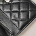 Chanel Quilted Lambskin CC Crossbody (Шанель) — фото 28