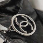 Chanel Quilted Calfskin CC Shoulder Bag (Шанель) — фото 11