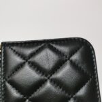 Chanel Quilted Lambskin Shoulder Bag (Шанель) — фото 17