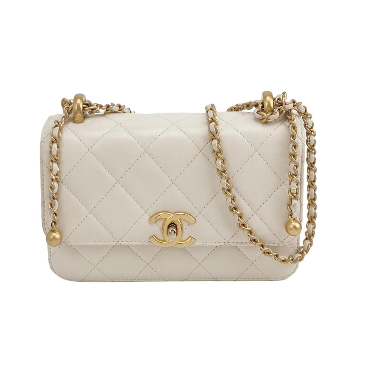 Chanel Quilted Calfskin CC Shoulder Bag (Шанель) — фото 1