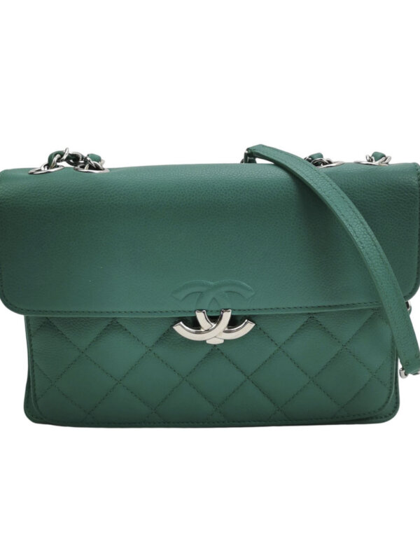 Chanel Quilted Calfskin CC Shoulder Bag (Шанель)