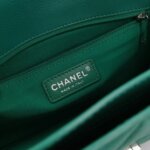 Chanel Quilted Calfskin CC Shoulder Bag (Шанель) — фото 8
